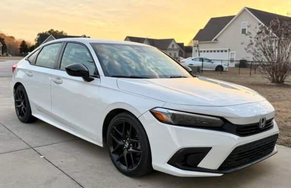 2022 HONDA CIVIC SPORT   52K MILLAS