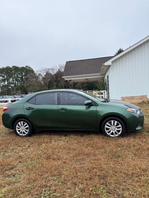 2016 TOYOTA COROLLA LE 120K MILLAS