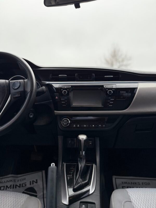 2016 TOYOTA COROLLA LE 120K MILLAS