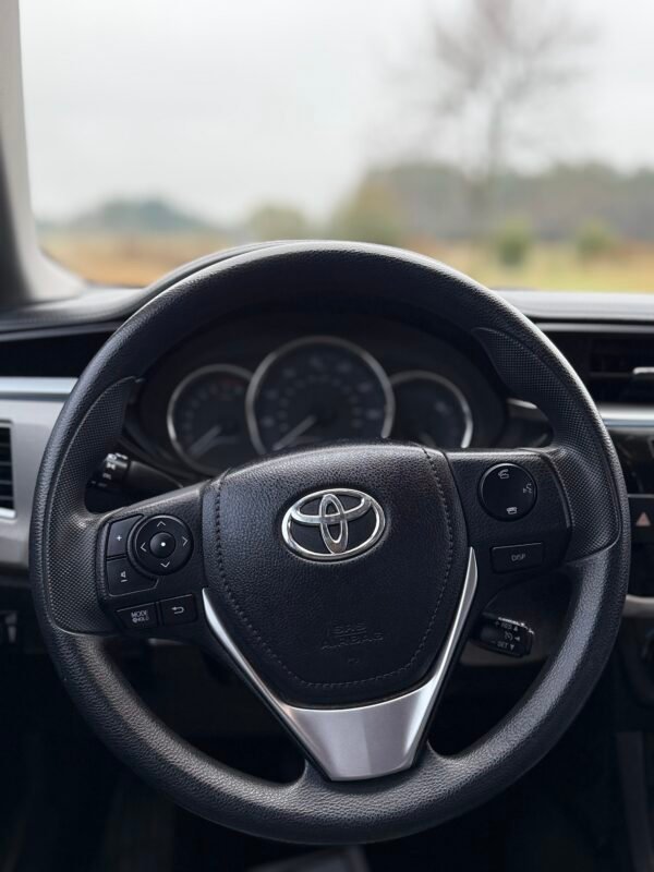 2016 TOYOTA COROLLA LE 120K MILLAS