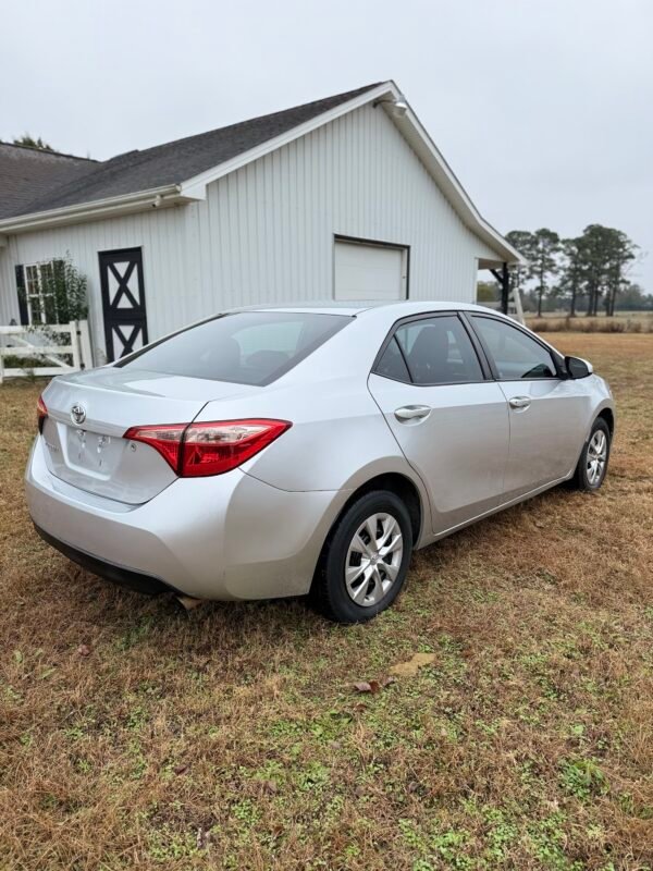 2017 TOYOTA COROLLA   |     109K MILLAS