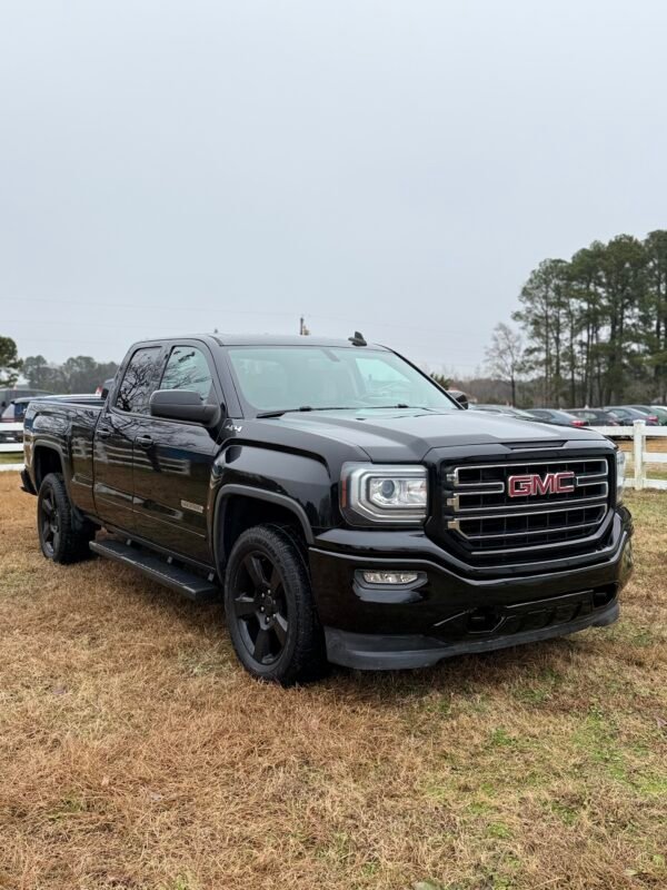 2019 GMC SIERRA 1500 LIMITED 4D | 137k millas