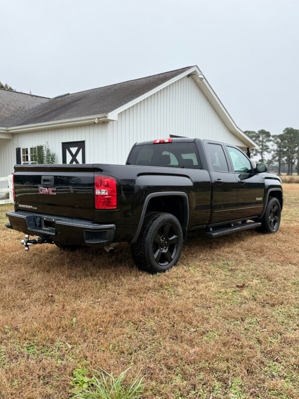 2019 GMC SIERRA 1500 LIMITED 4D | 137k millas