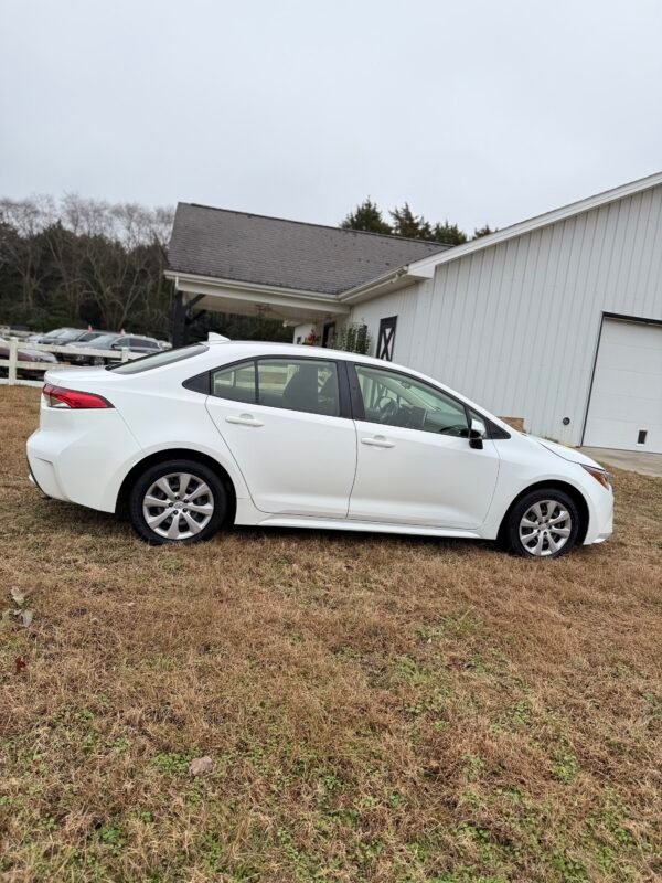 2021 TOYOTA COROLLA LE 52K50KMILLAS