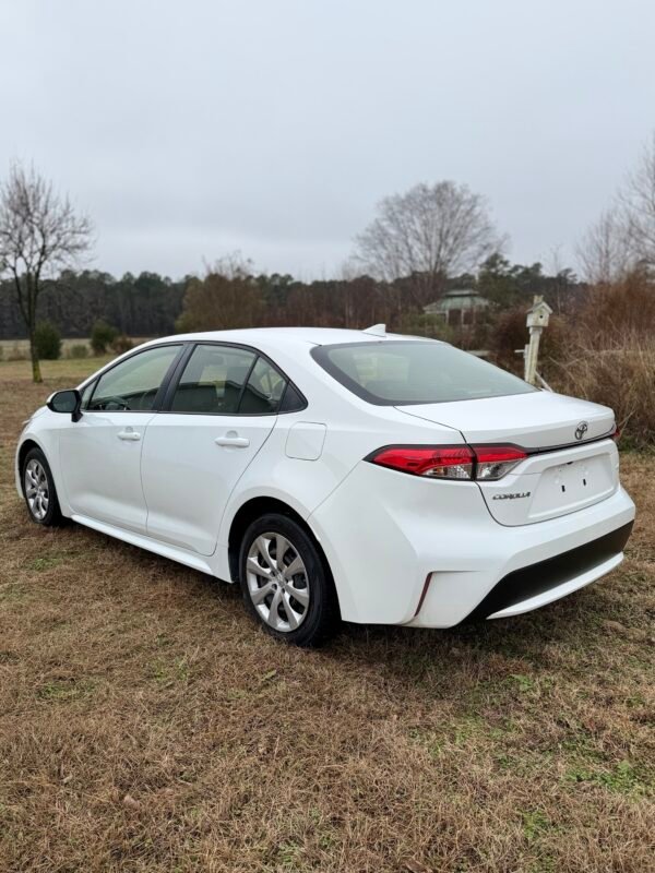 2021 TOYOTA COROLLA LE 52K50KMILLAS