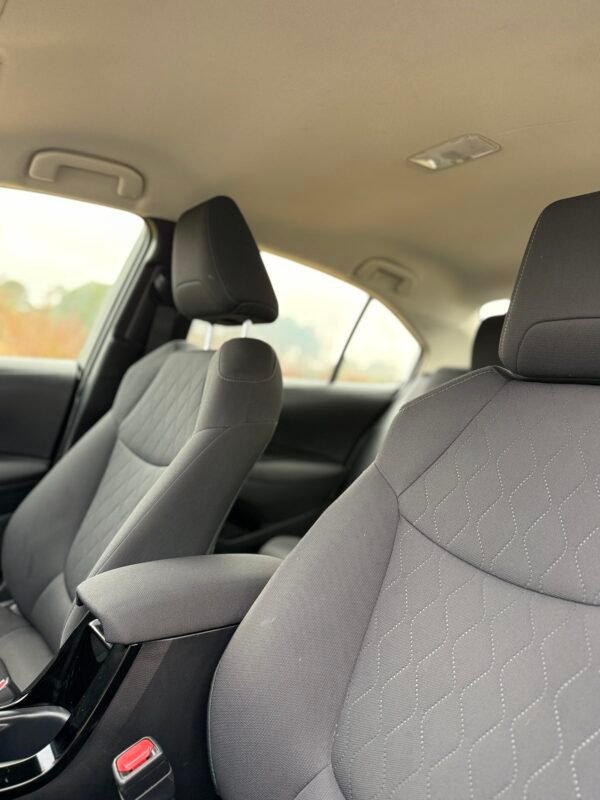 2021 TOYOTA COROLLA LE 52K50KMILLAS