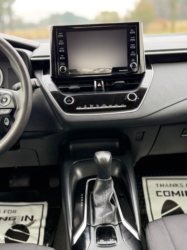 2021 TOYOTA COROLLA LE 52K50KMILLAS