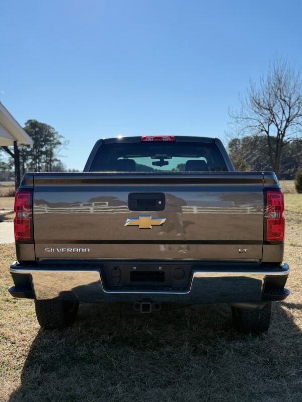 2015 CHEVROLET SILVERADO LT   95K MILLAS