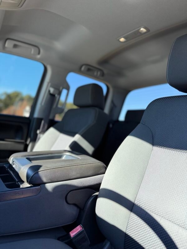 2015 CHEVROLET SILVERADO LT   95K MILLAS