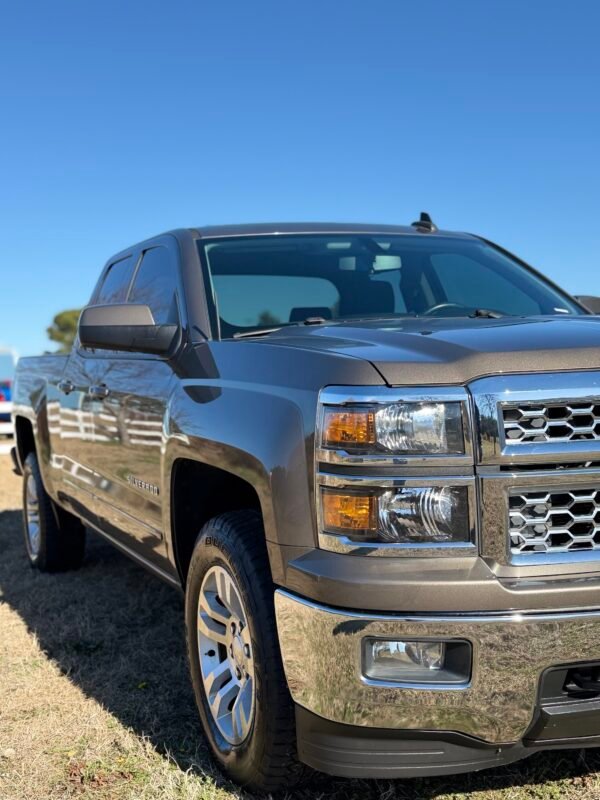 2015 CHEVROLET SILVERADO LT   95K MILLAS