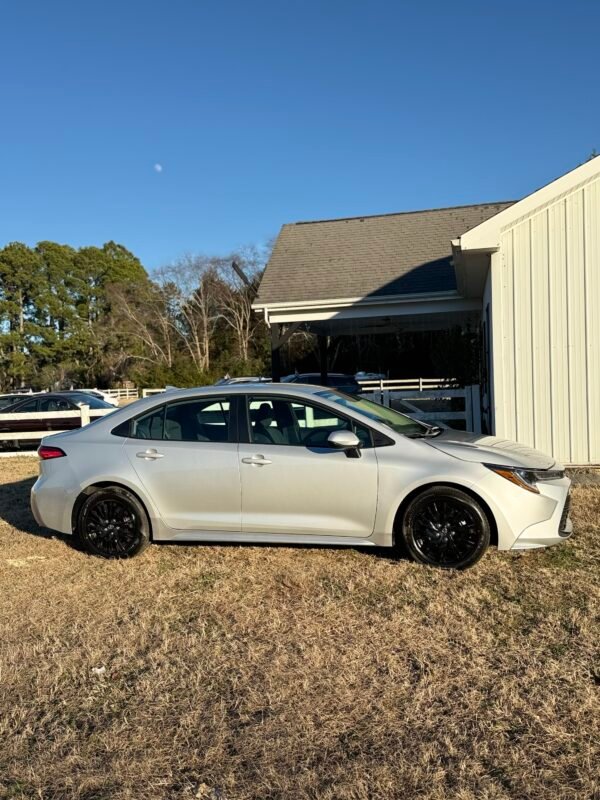 2023 TOYOTA COROLLA LE | 29K MILES