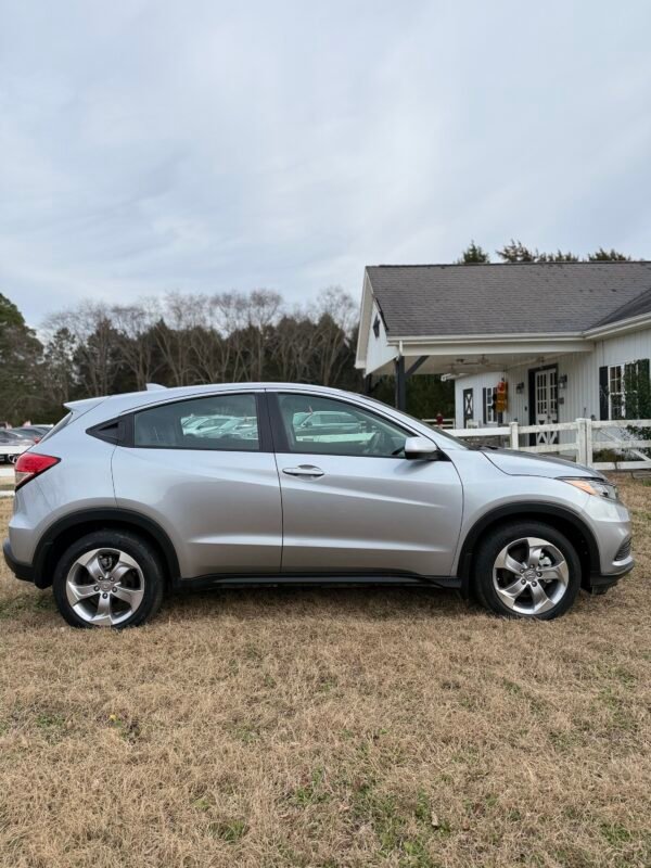 2020 HONDA HR-V LX 2020   |    50K MILES