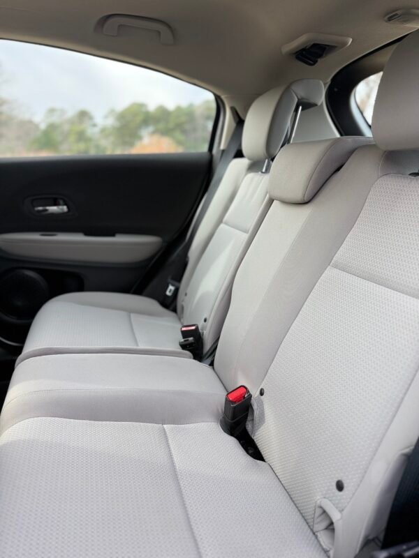 2020 HONDA HR-V LX 2020   |    50K MILES