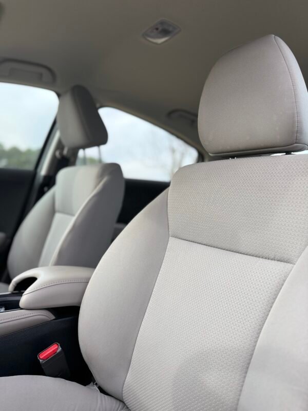 2020 HONDA HR-V LX 2020   |    50K MILES