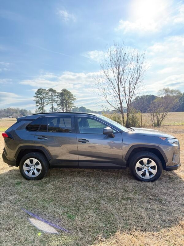 2022 TOYOTA RAV4 LE   |   45K MILLAS