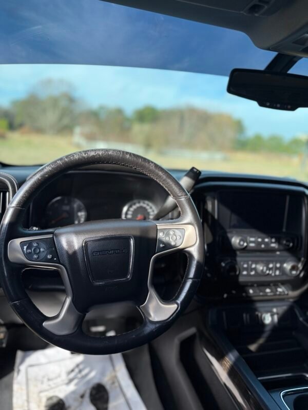 2014 GMC SIERRA DENALI 1500  155K MILES