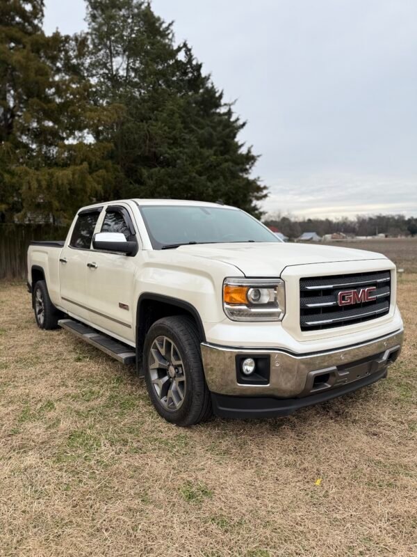 2014 GMC SIERRA SLT  125K MILES