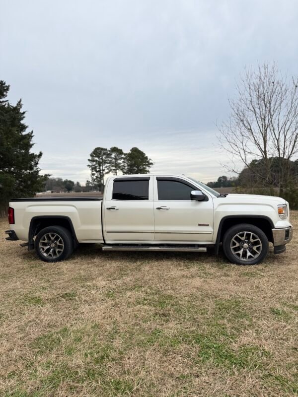 2014 GMC SIERRA SLT  125K MILES