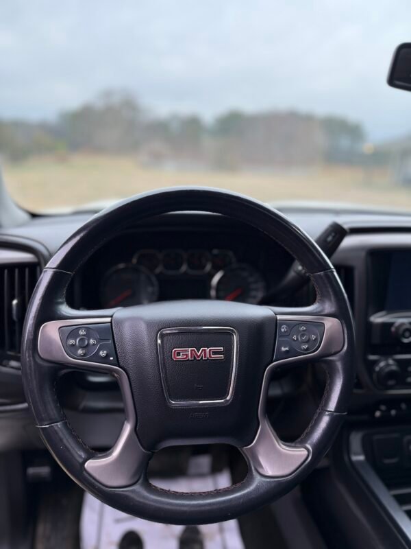 2014 GMC SIERRA SLT  125K MILES