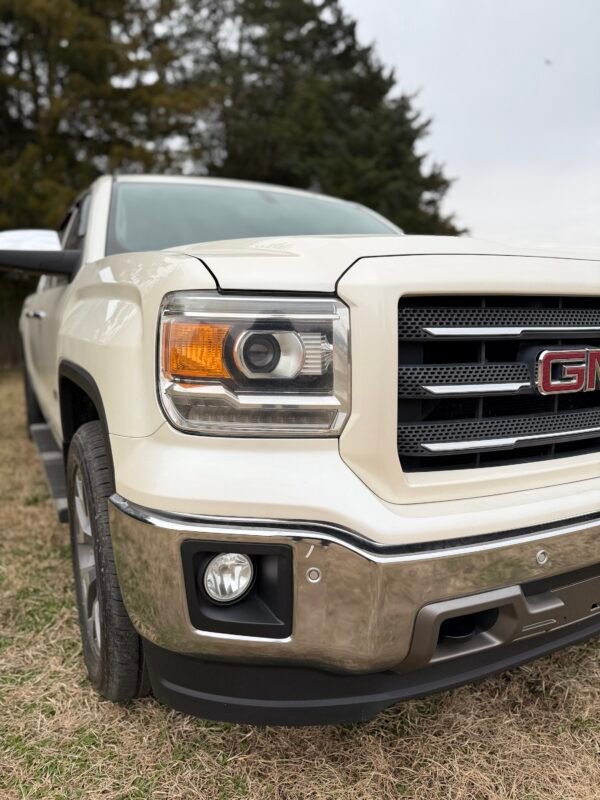 2014 GMC SIERRA SLT  125K MILES