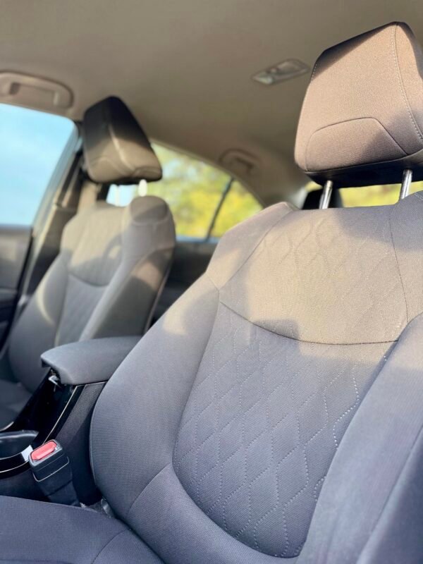 2022 TOYOTA COROLLA LE    |   76K MILES