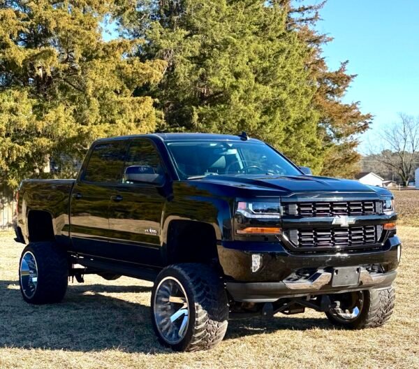 2018 CHEVROLET SILVERADO LT 1500 – TEXAS EDITION | 74K MILES