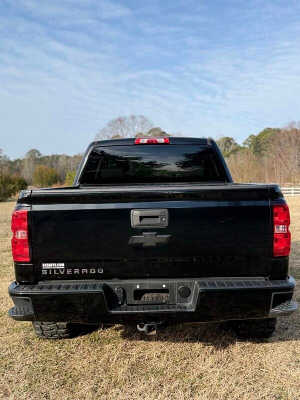 2018 CHEVROLET SILVERADO K1500 CUSTOM | 105K MILES