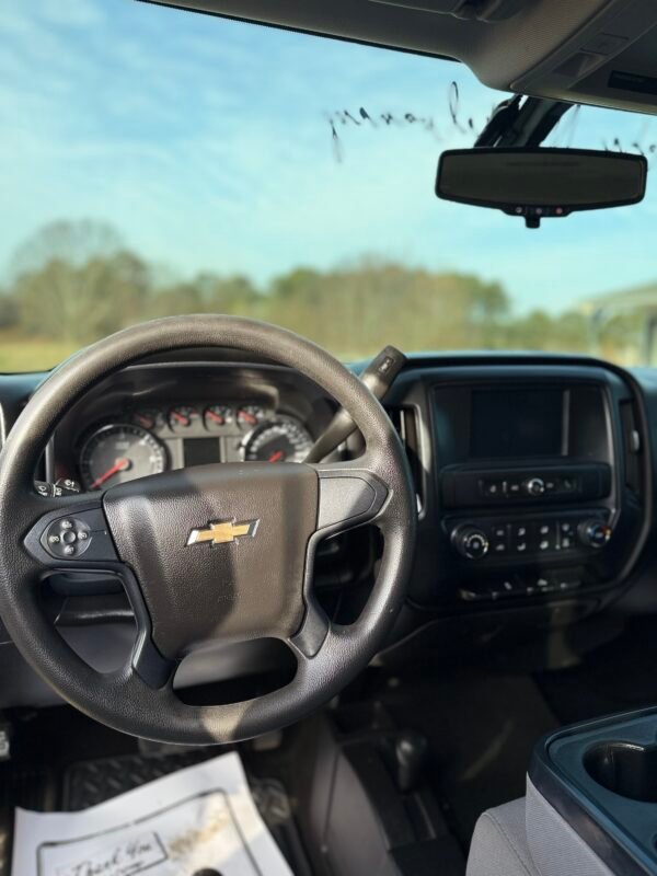 2018 CHEVROLET SILVERADO K1500 CUSTOM | 105K MILES