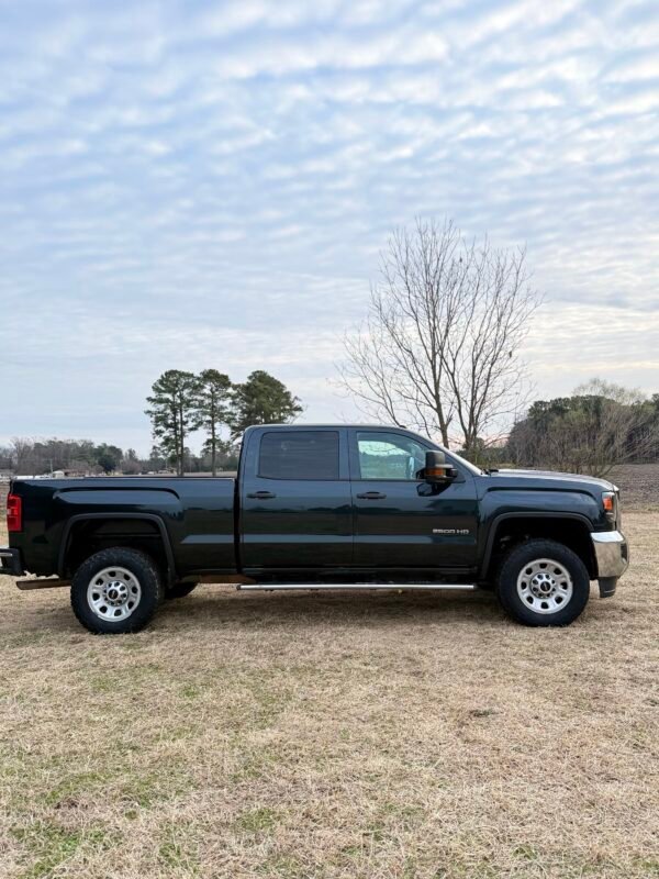 2019 GMC SIERRA 2500HD DENALI HEAVY DUTY | 135K MILES