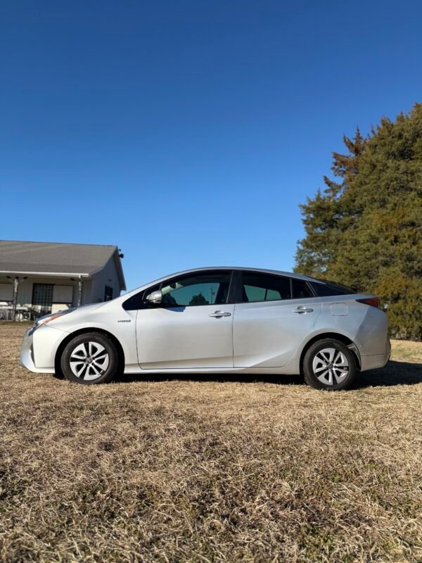 2018 TOYOTA PRIUS PREMIER  |   113K MILES