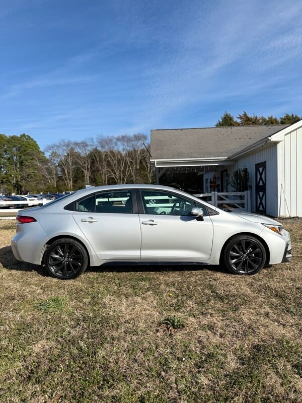 2024 TOYOTA COROLLA SE | 10K MILES