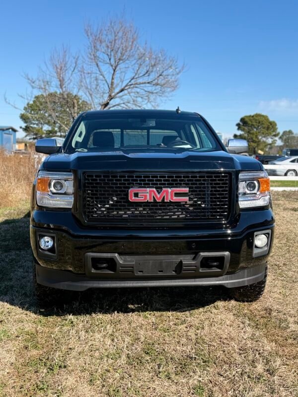 2014 GMC SIERRA DENALI K1500   |    139K MILES