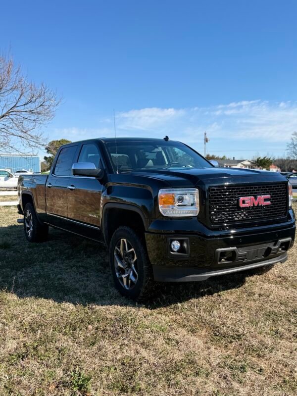 2014 GMC SIERRA DENALI K1500   |    139K MILES