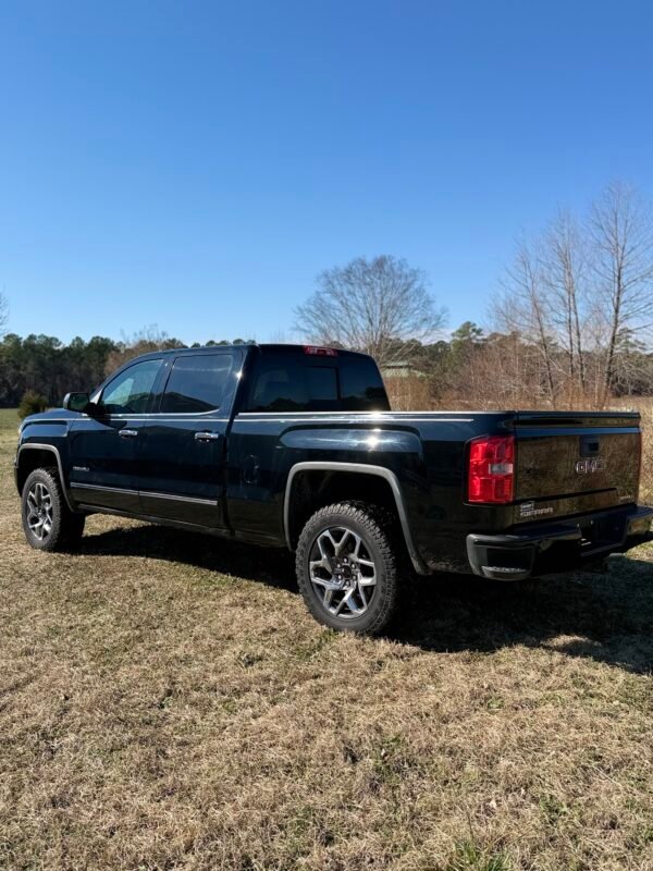 2014 GMC SIERRA DENALI K1500   |    139K MILES