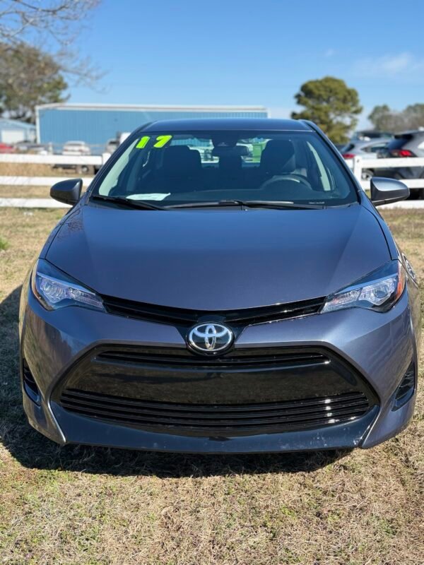 img_8705 2017 TOYOTA COROLLA LE | 107 MILES