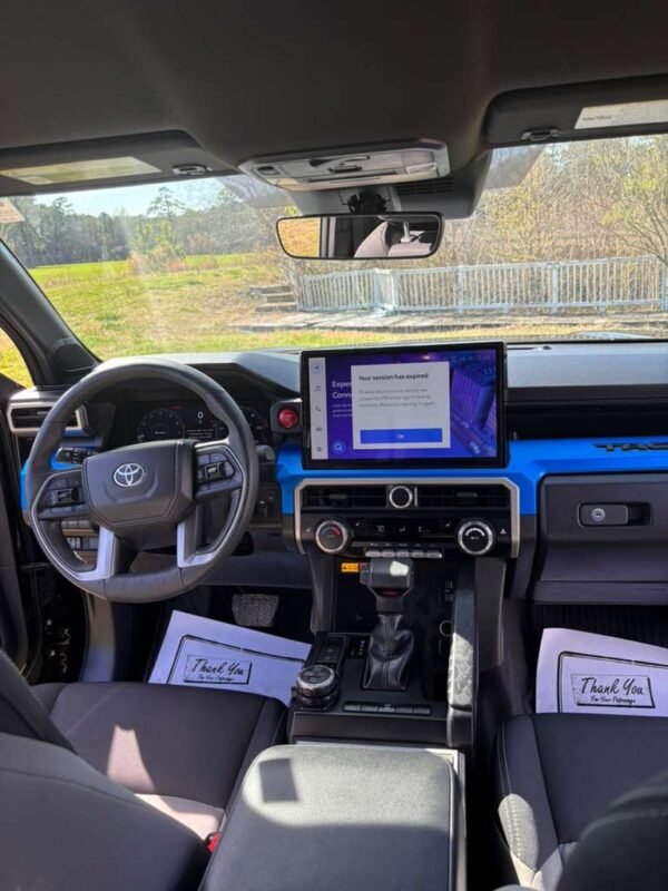 5ed764ca-7704-41cb-acc7-f286fe34b6ff 2024 TOYOTA TACOMA DOUBLE CAB | 21K millas