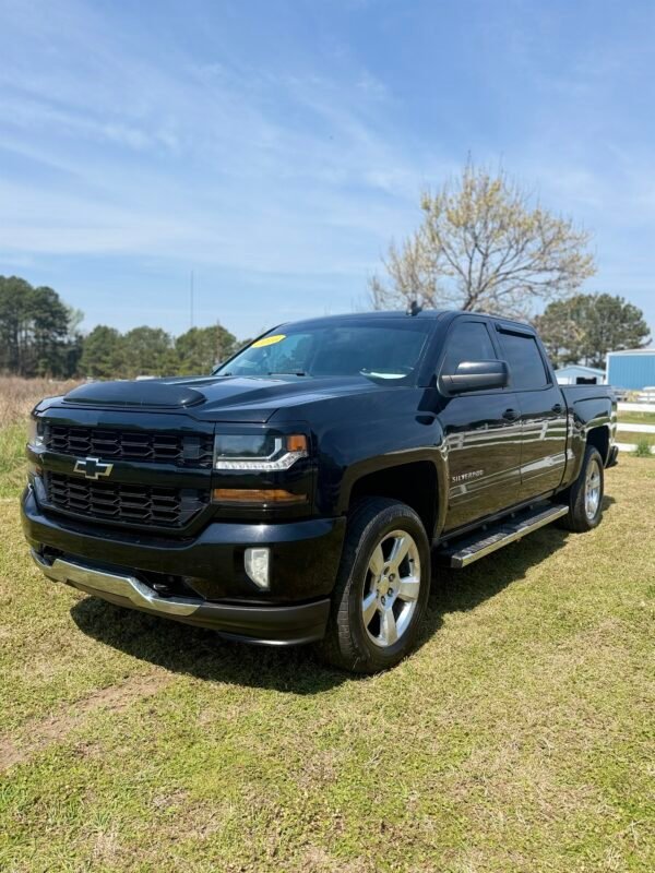 img_0539-2 2016 CHEVROLET SILVERADO LT Z71 | 131K MILES