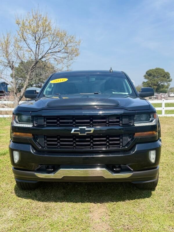 img_0540-2 2016 CHEVROLET SILVERADO LT Z71 | 131K MILES