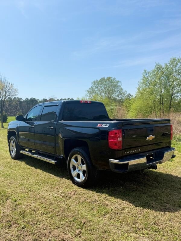 img_0545-2 2016 CHEVROLET SILVERADO LT Z71 | 131K MILES