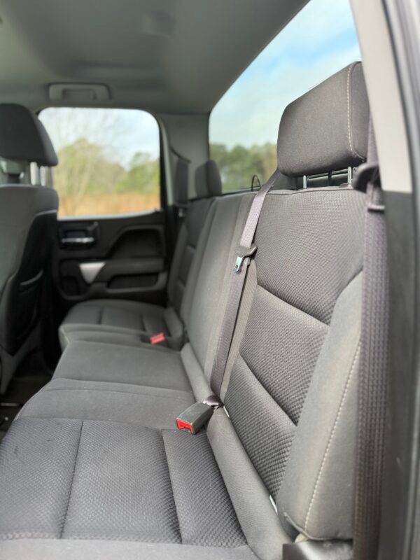 img_9236-4 2015 CHEVROLET SILVERADO K1500 | 100K MILES