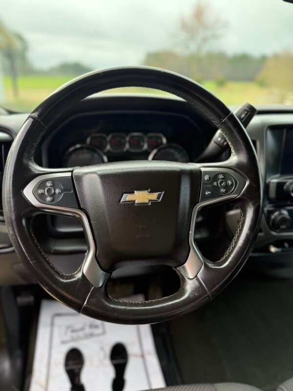 img_9239-4 2015 CHEVROLET SILVERADO K1500 | 100K MILES