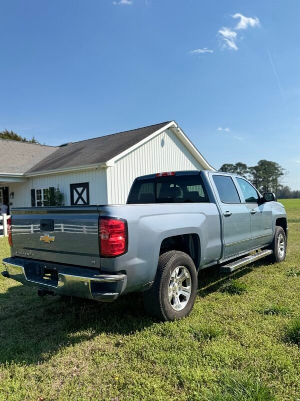 img_9557-2 2015 CHEVROLET SILVERADO LT 1500 | 81K MILES