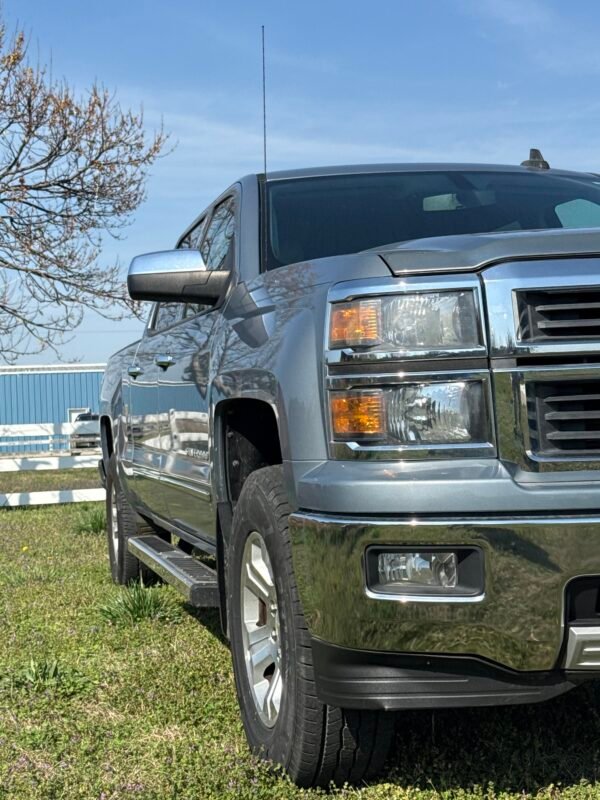 img_9578-2 2015 CHEVROLET SILVERADO LT 1500 | 81K MILES