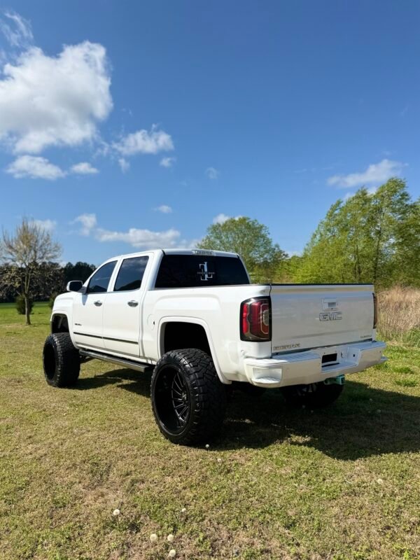 2017 GMC SIERRA DENALI