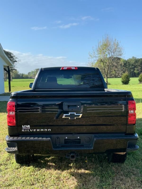 2017 CHEVROLET SILVERADO 1500 CUSTOM | 135K MILES