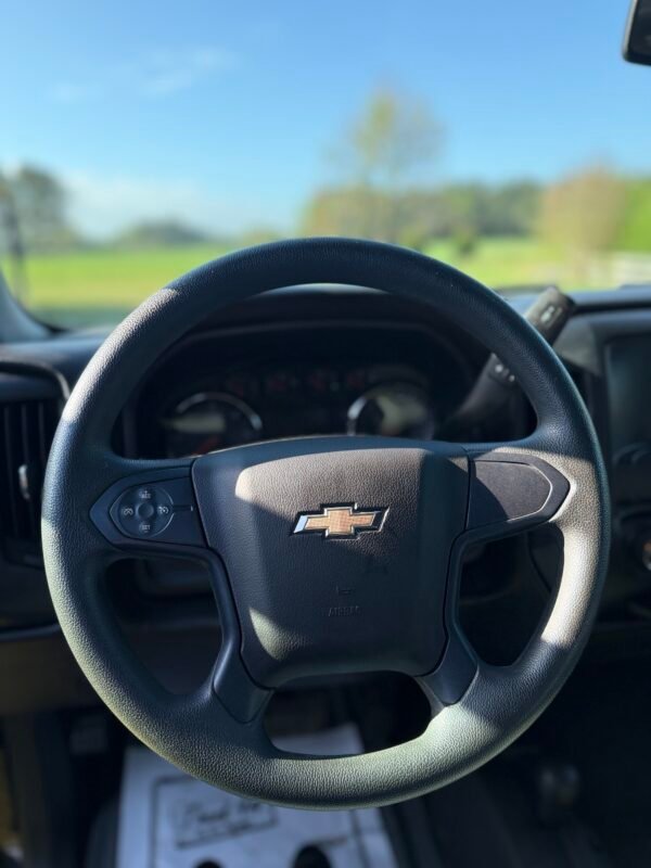 2017 CHEVROLET SILVERADO 1500 CUSTOM | 135K MILES