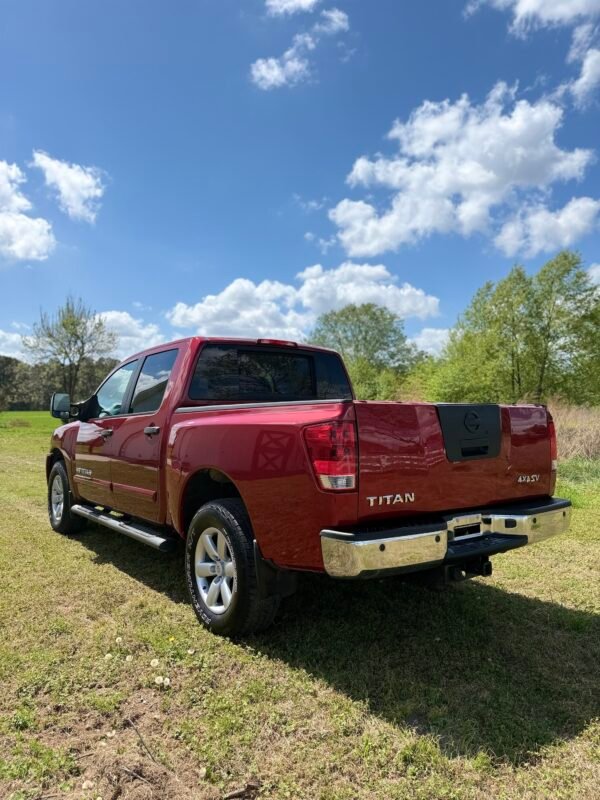 img_0983-5 2013 NISSAN TITAN 4x4 | 120K MILES
