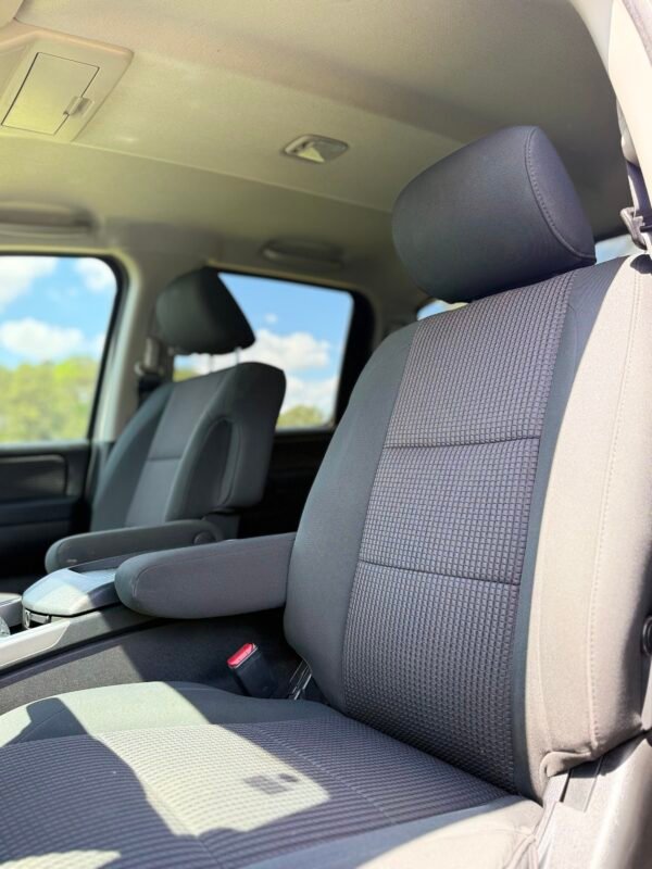 img_0986-9 2013 NISSAN TITAN 4x4 | 120K MILES