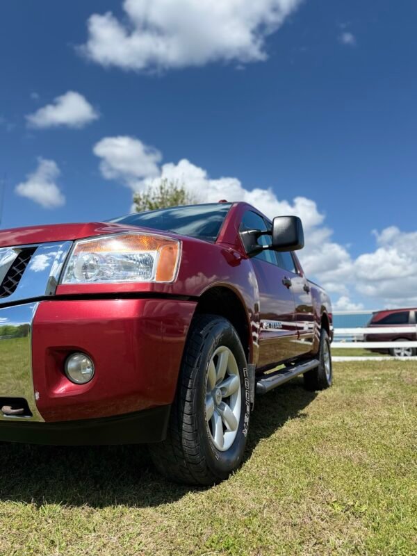 img_0992-3 2013 NISSAN TITAN 4x4 | 120K MILES