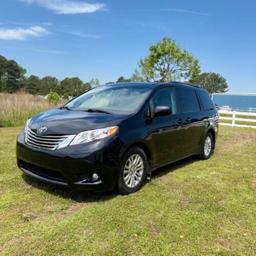 2017 TOYOTA SIENNA XLE | 160K MILES